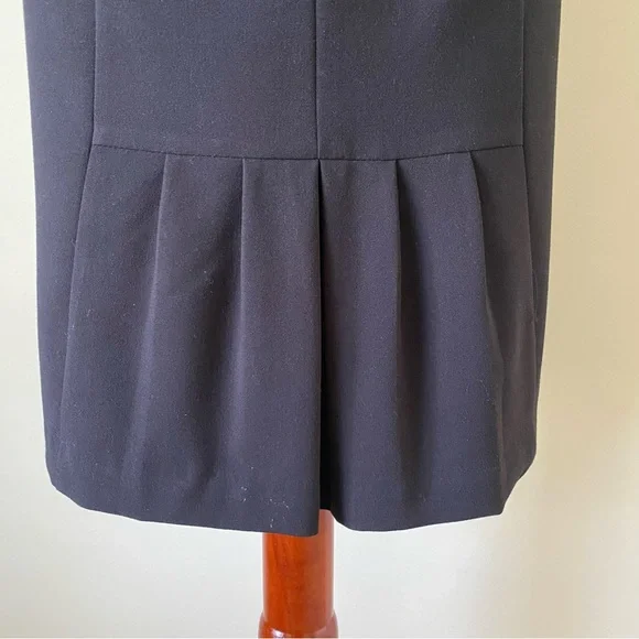 WHBM Classic Black Dress Size 4. - Picture 14 of 16